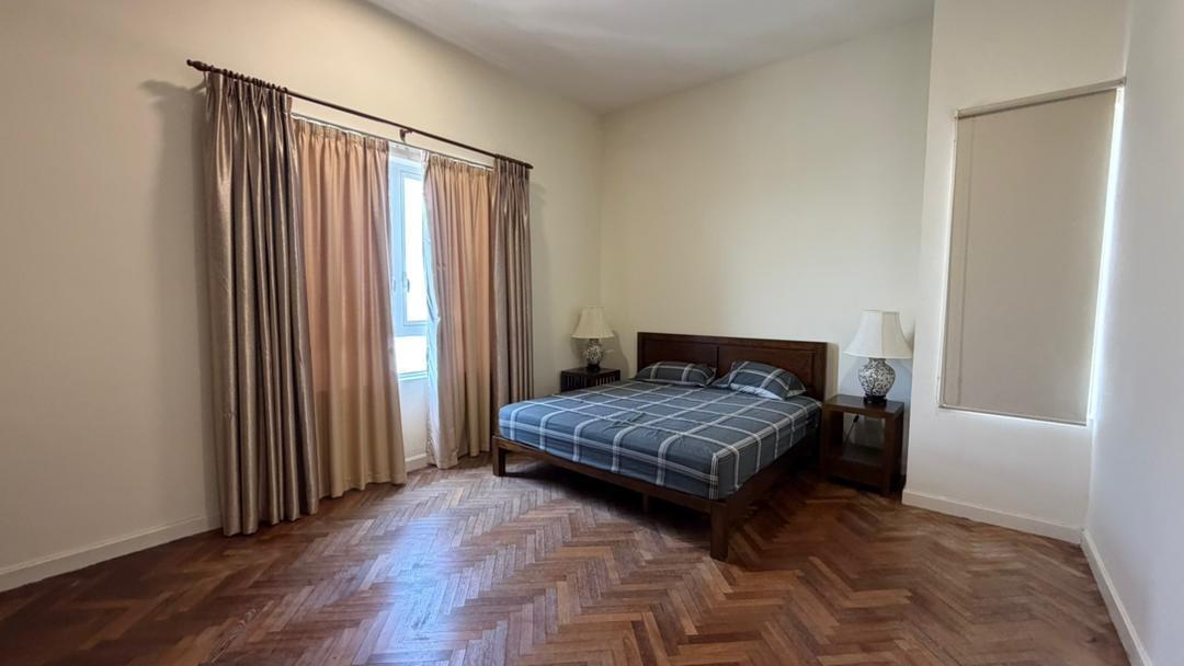 Quayside Condominium For Rent 