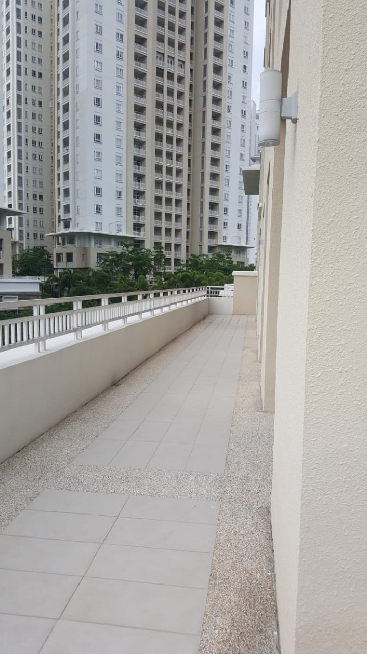 Quayside Condominium For Sale