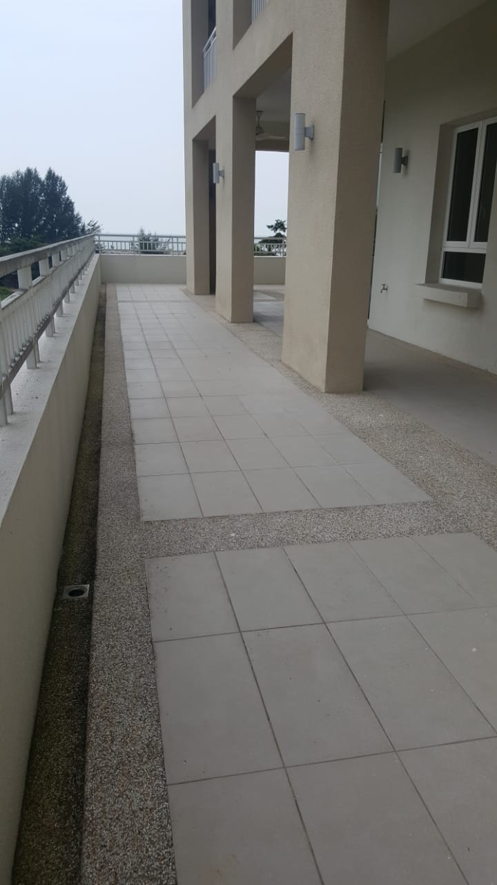 Quayside Condominium For Sale