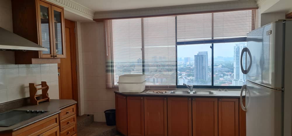 Silverton Condominium For Sale