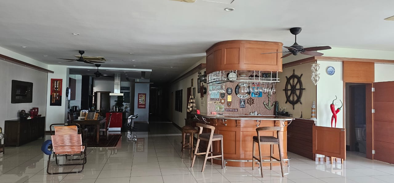 Skyhome Condominium For Sale