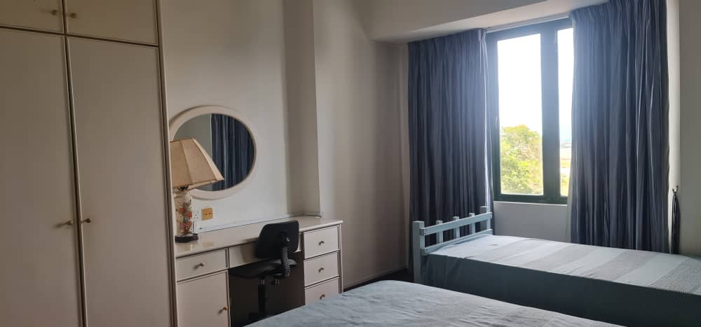 Silverton Condominium For Sale