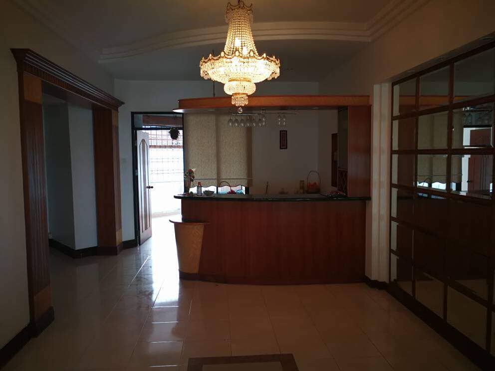 Silverton Condominium For Sale