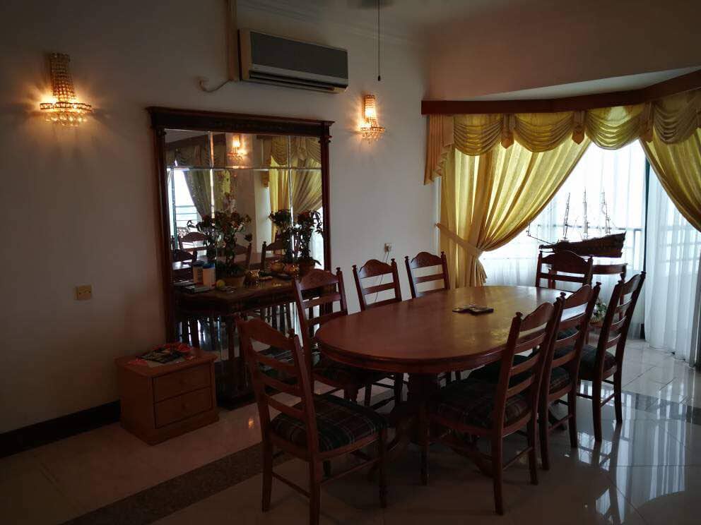 Silverton Condominium For Sale