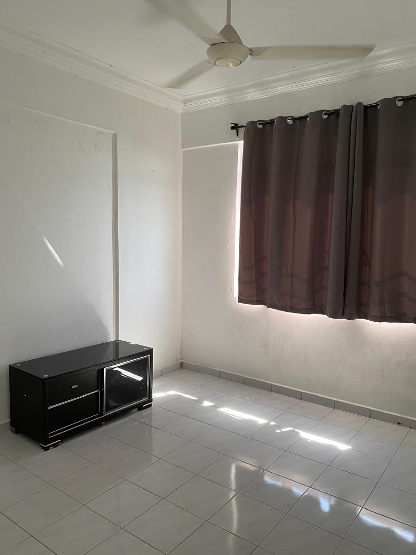 Sinar Bukit Dumbar Apartment For Sale
