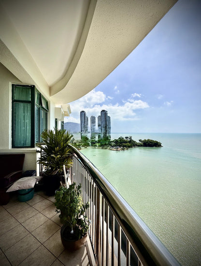 Sri Golden Bay Condominium For Sale | 2875sqft | 4+1R3+2B | RM932.17psf