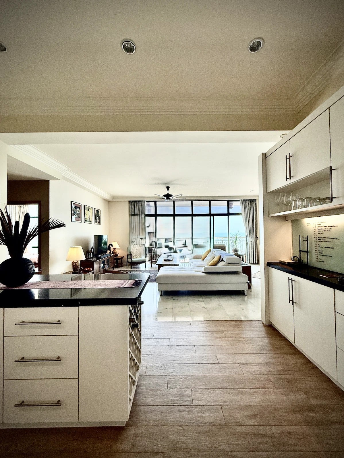 Sri Golden Bay Condominium For Sale | 2875sqft | 4+1R3+2B | RM932.17psf