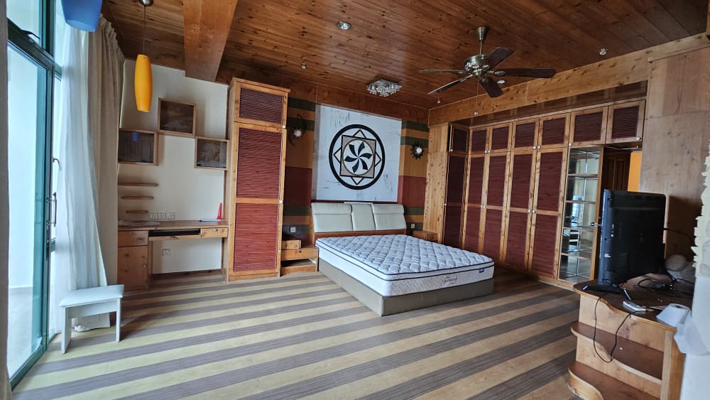 Sri Golden Bay Condominium For Sale | 2300sqft | 3R2B | RM826.09psf