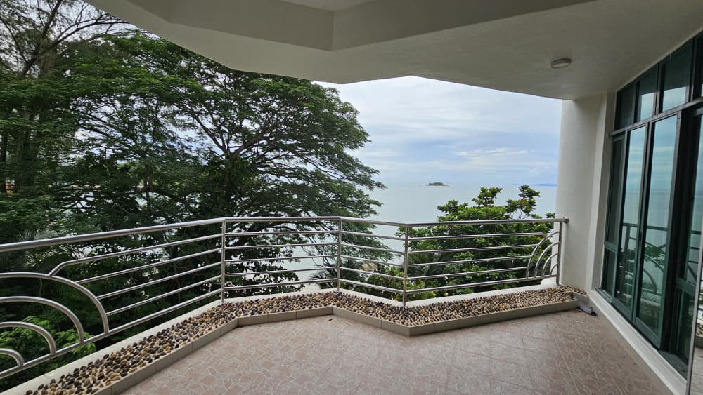 Sri Golden Bay Condominium For Sale | 2300sqft | 3R2B | RM826.09psf