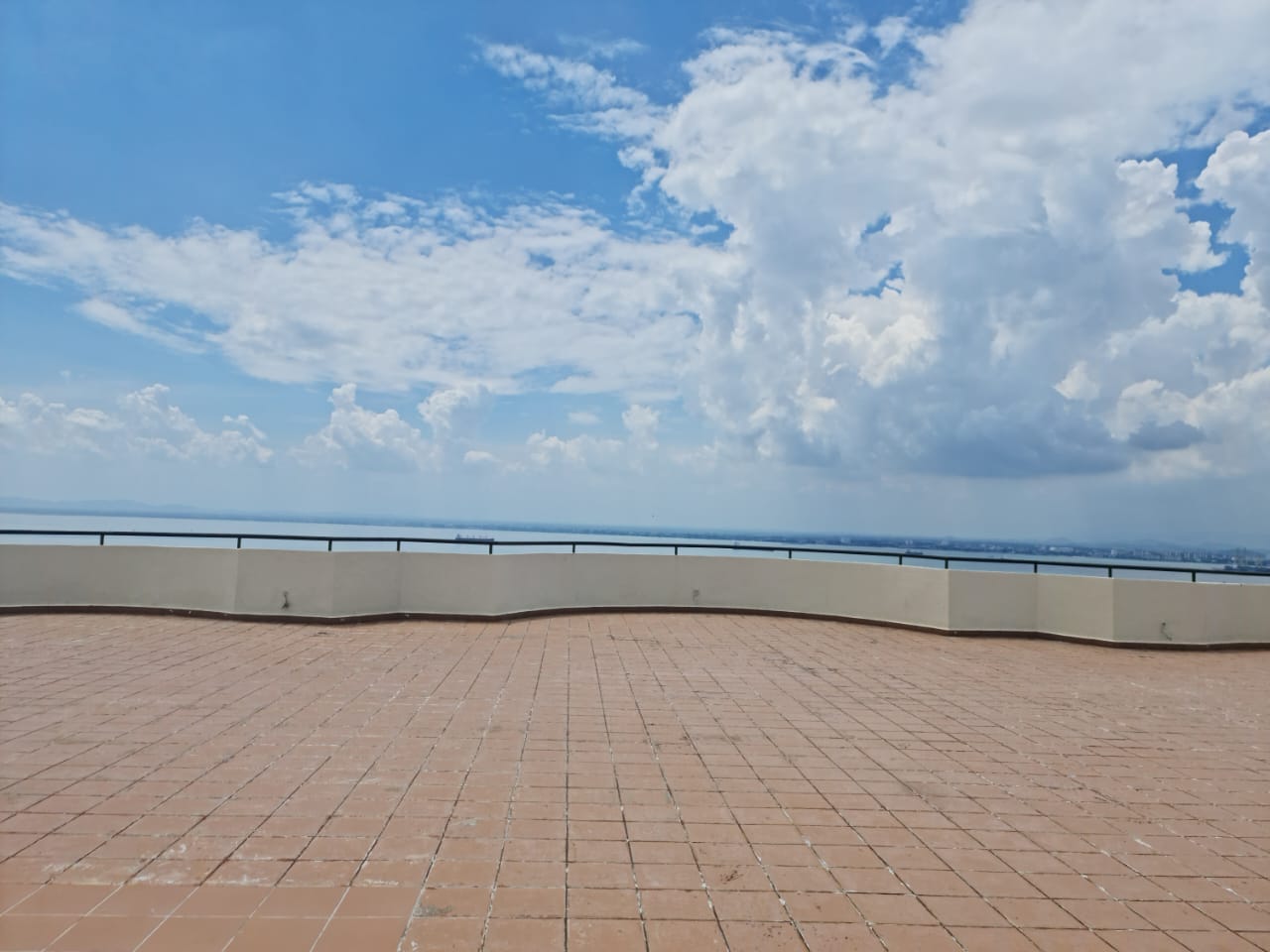 Silverton Condominium For Sale