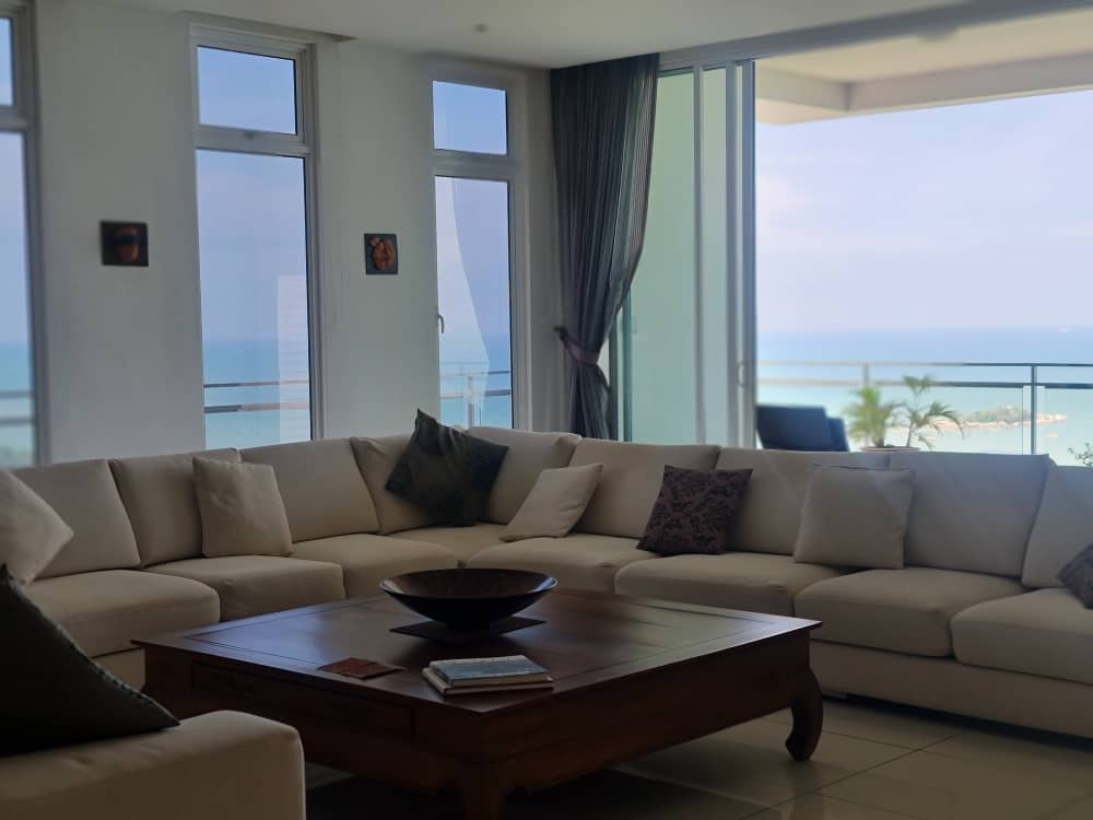 Skyhome Condominium For Sale | 6000sqft | 4+1R6B | RM800/sqft