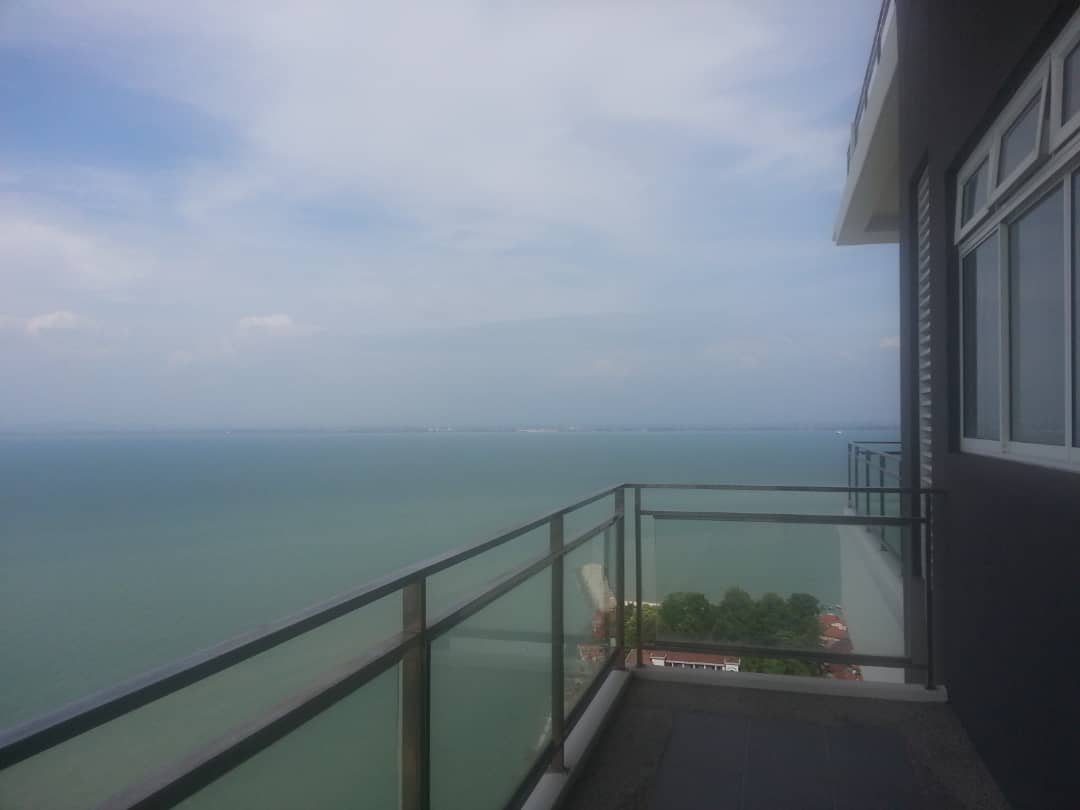 Skyhome Condominium For Sale