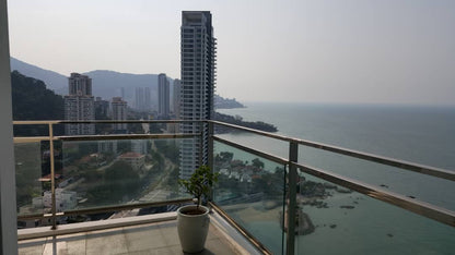 Skyhome Condominium For Sale | 6000sqft | 4+1R6B | RM800/sqft