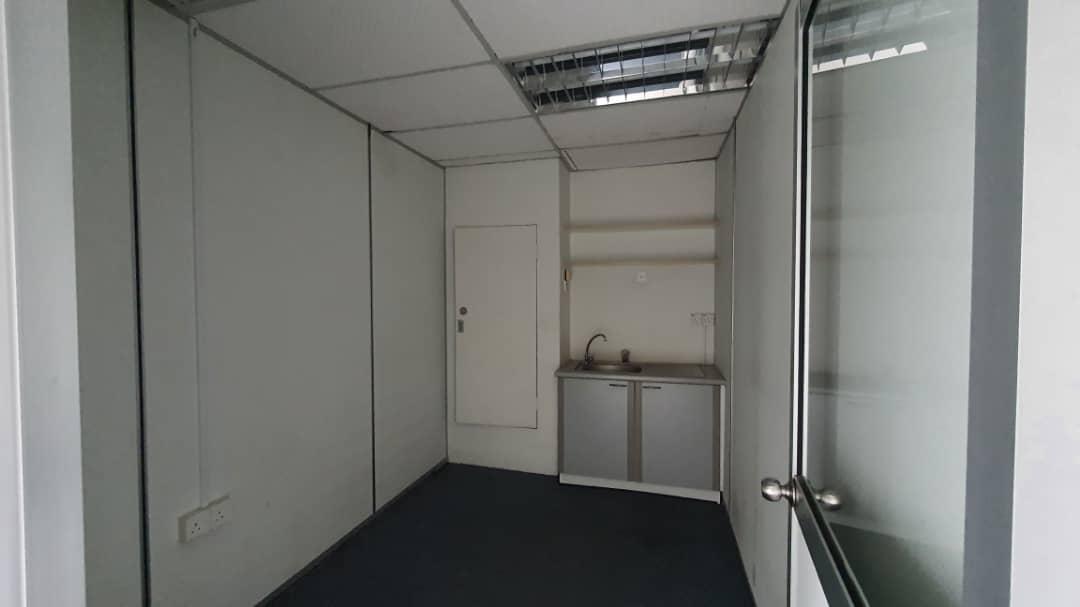 Sunny Point Complex Office Lot For Sale