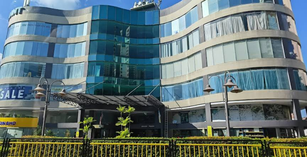 Sunny Point Complex Office For Rent