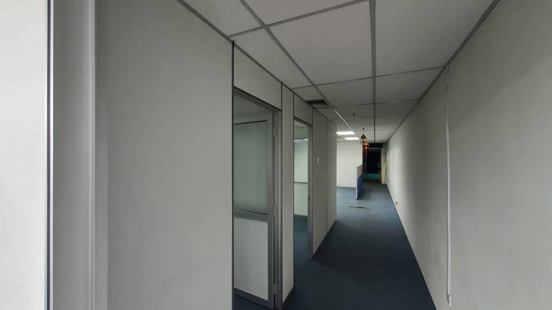 Sunny Point Complex Office Lot For Sale