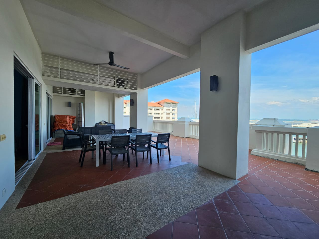 Straits Quay (The Suites at Waterside) for Sale