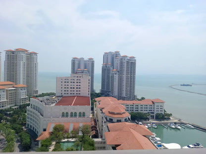 Straits Residences Condominium For Sale