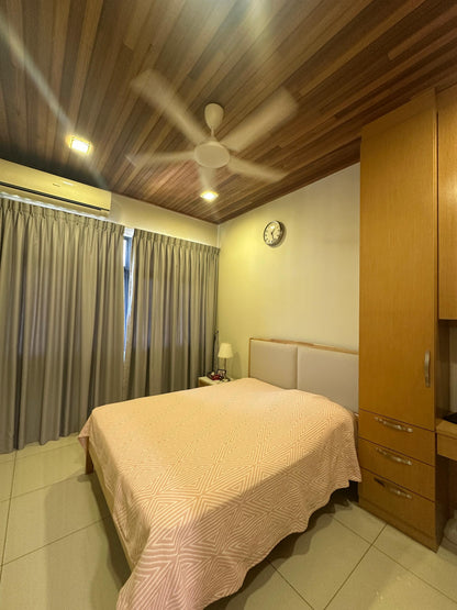 The Light Linear Condominium For Sale