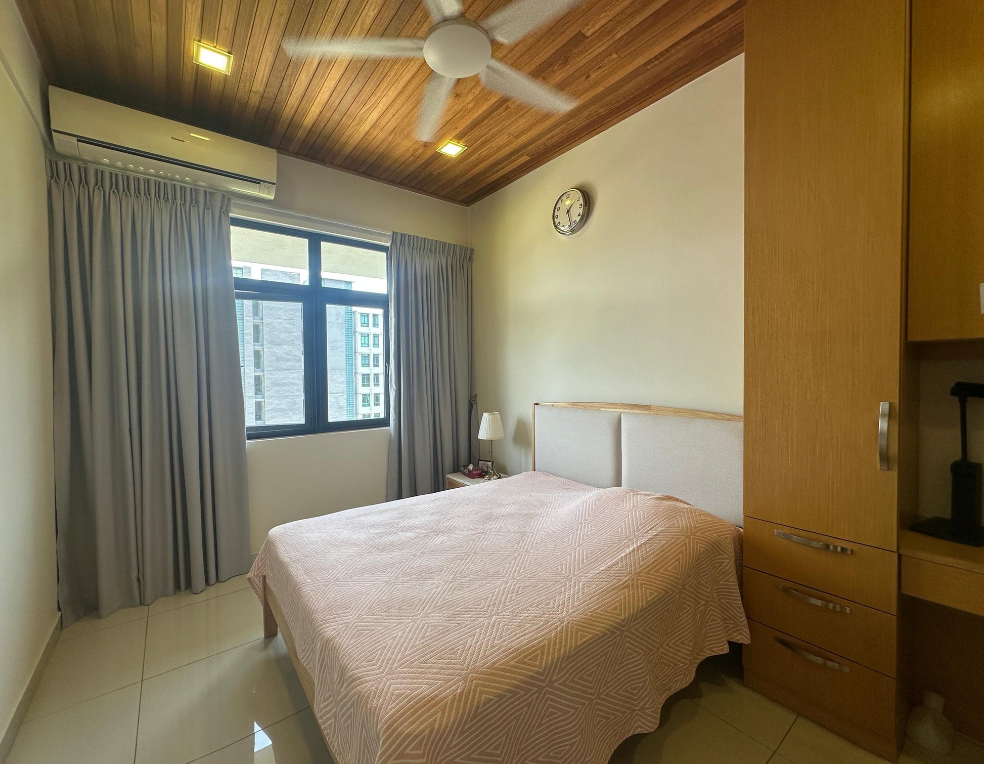 The Light Linear Condominium For Sale