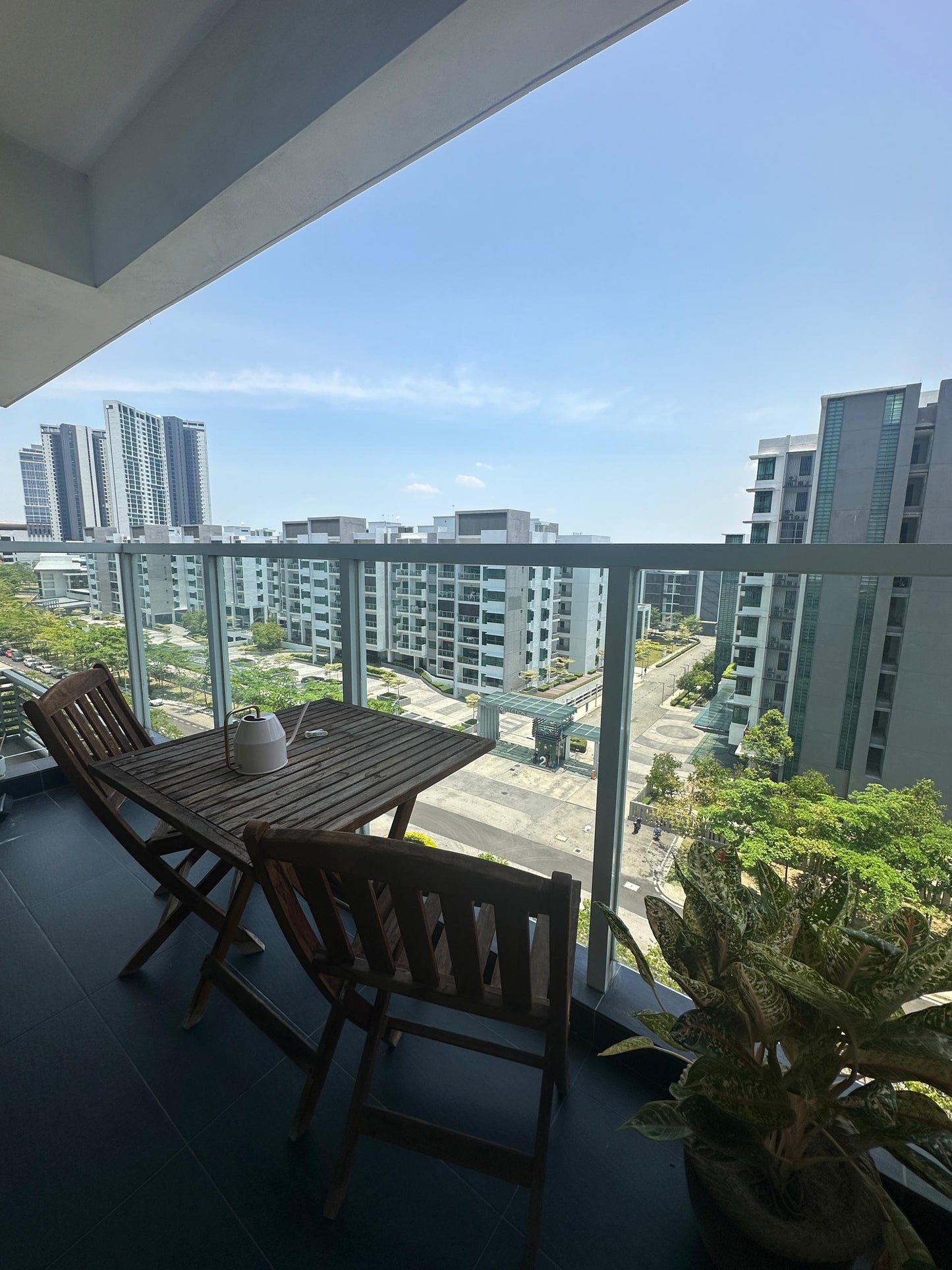 The Light Linear Condominium For Sale