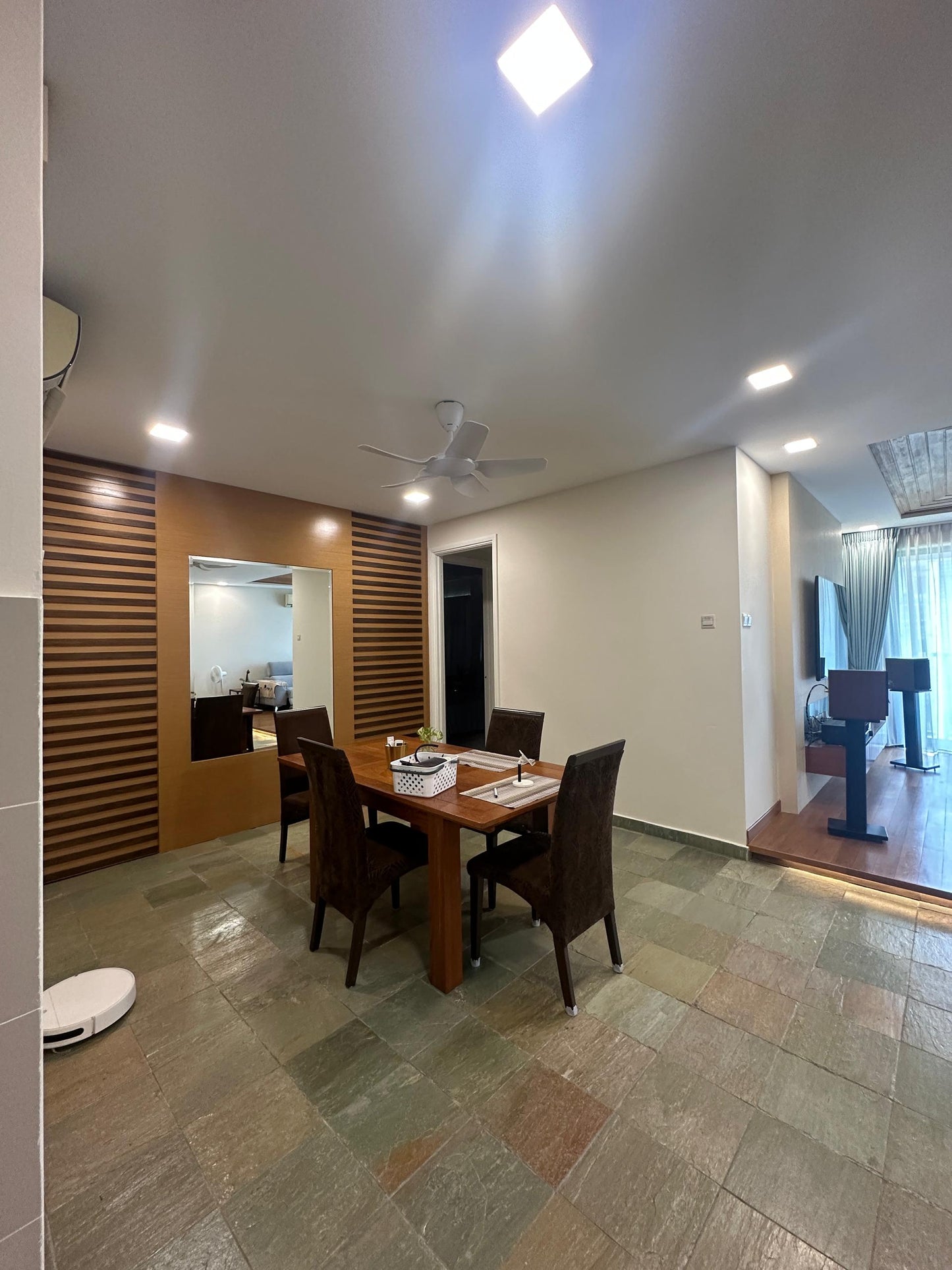 The Light Linear Condominium For Sale