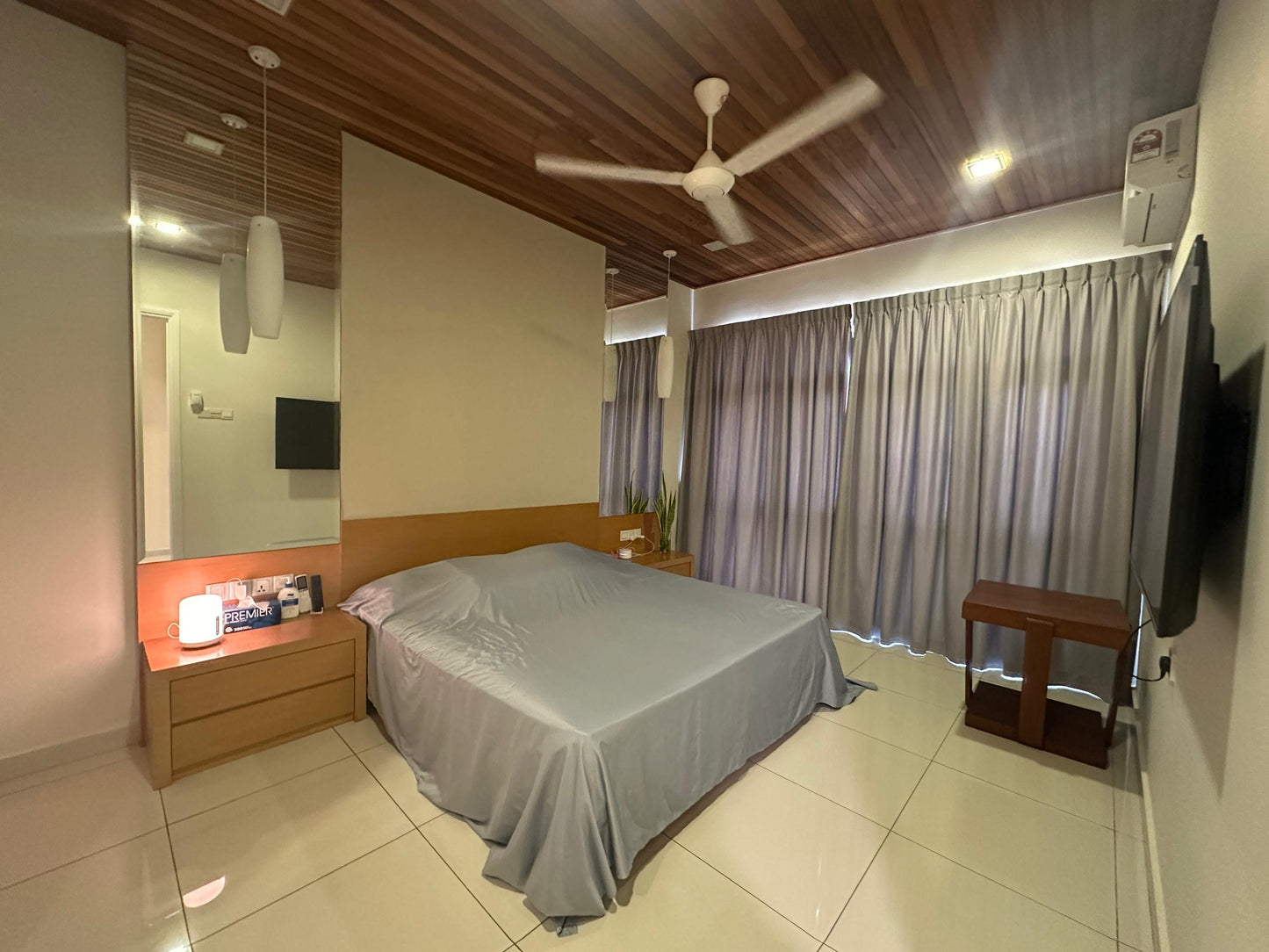 The Light Linear Condominium For Sale