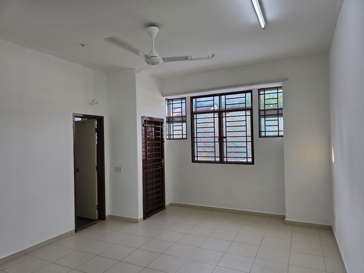 Setia Vista Landed House For Rent | 1400sqft | 4R4B | RM1.57psf
