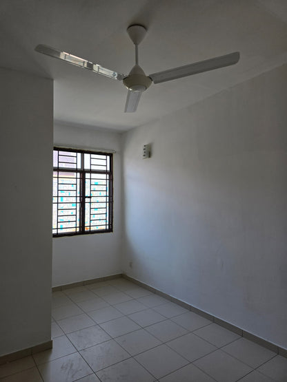 Setia Vista Landed House For Rent | 1400sqft | 4R4B | RM1.57psf