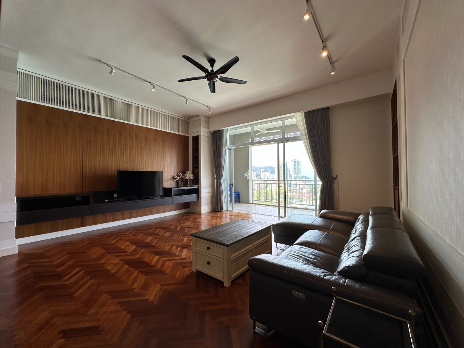 Andaman @ Quayside Condominium For Sale