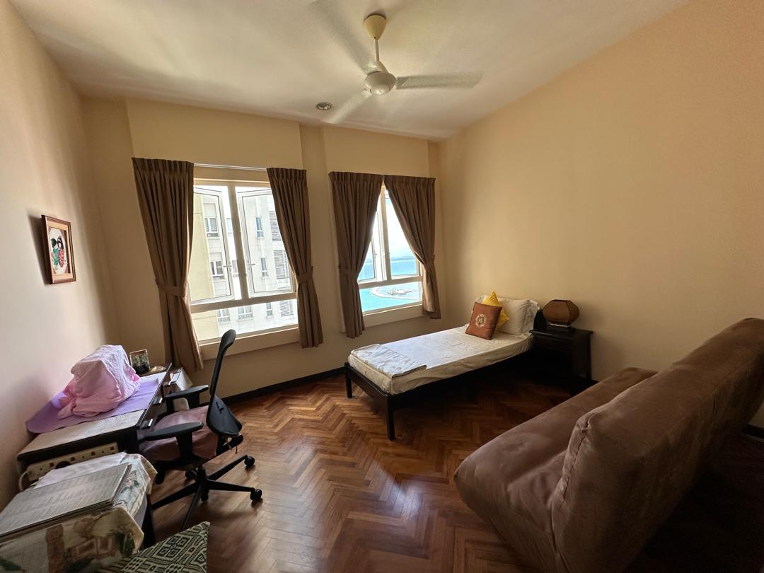 Quayside Condominium For Sale