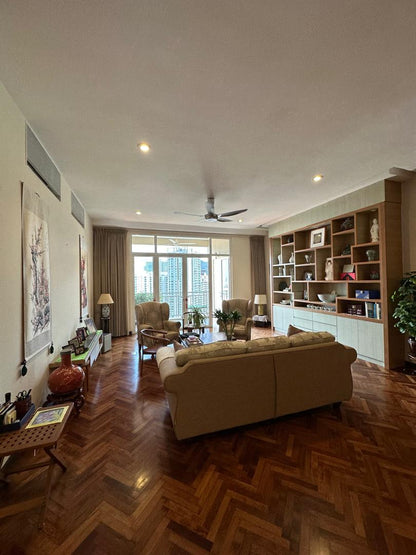 Quayside Condominium For Sale