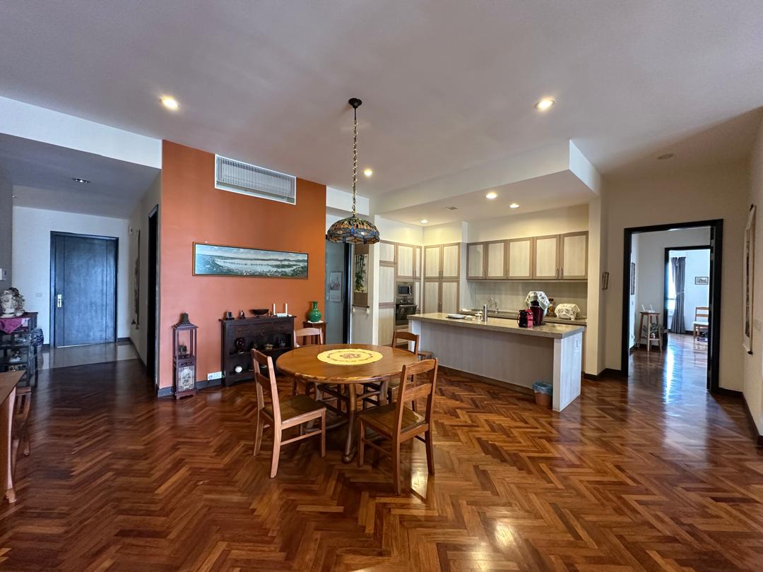 Quayside Condominium For Sale